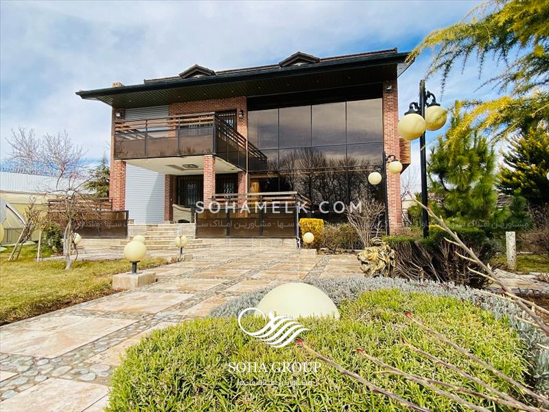 2500 متر باغ ویلا ی سوپر لاکچری در شهرک زیبادشت شمالی 