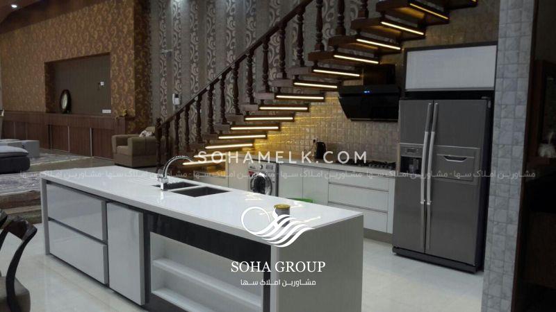 2000 متر باغ ویلا ی لوکس در ملارد