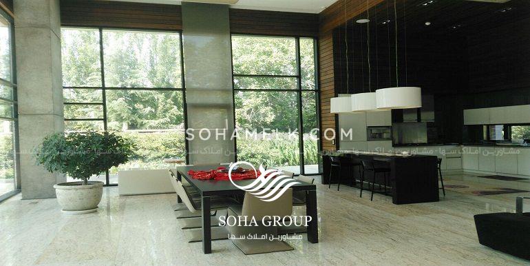 4370 متر باغ ویلا با عمارت زیبا و لوکس در محمدشهر