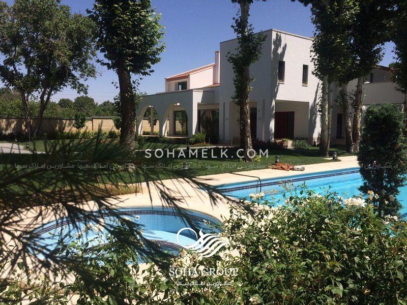 2000متر باغ عمارت ویلایی در محمدشهر