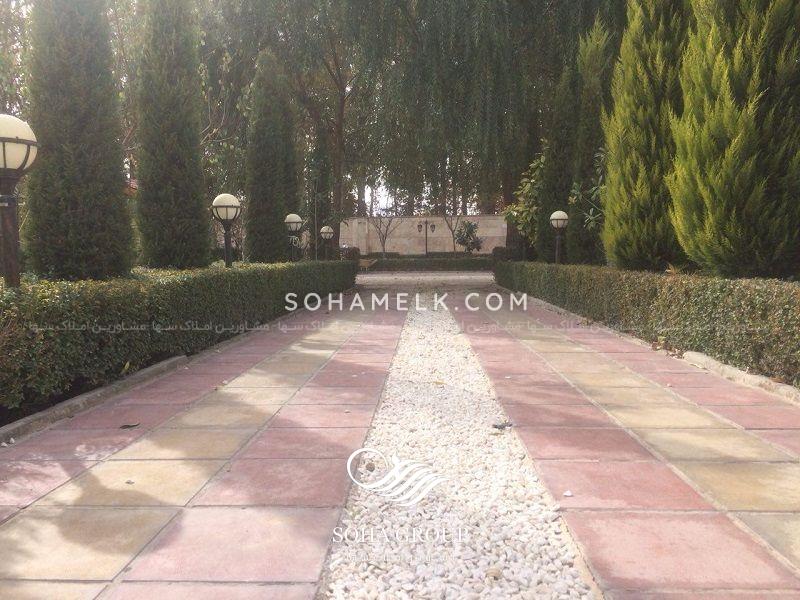 باغ ویلا 2200 متری در محمد شهر کرج