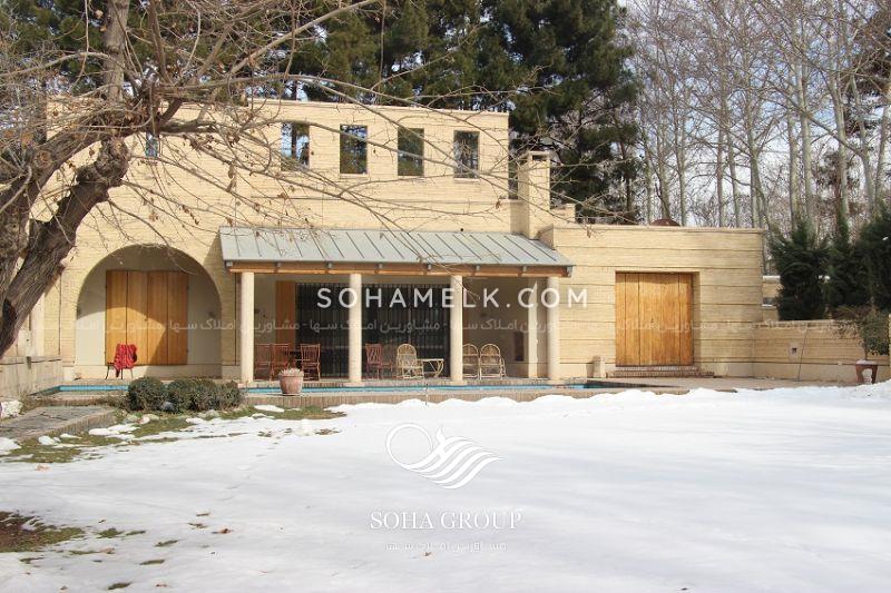 2800 متر باغ ویلای کلاسیک در محمدشهر