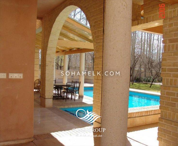 2800 متر باغ ویلای کلاسیک در محمدشهر