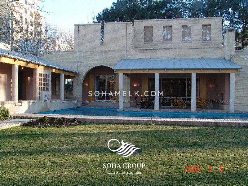 2800 متر باغ ویلای کلاسیک در محمدشهر