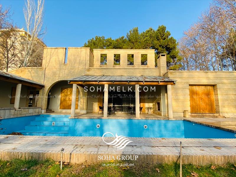 2800 متر باغ ویلای کلاسیک در محمدشهر