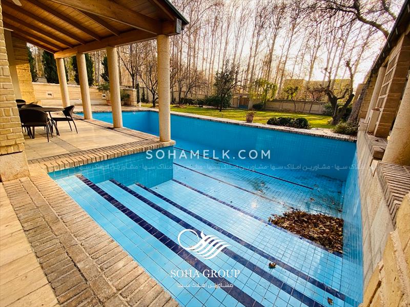 2800 متر باغ ویلای کلاسیک در محمدشهر