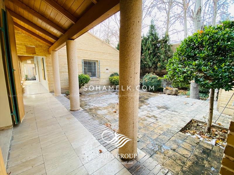 2800 متر باغ ویلای کلاسیک در محمدشهر