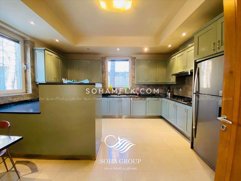 2800 متر باغ ویلای کلاسیک در محمدشهر