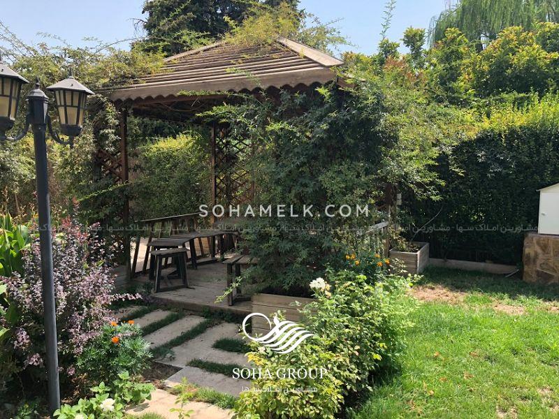 باغ ویلای زیبا در دهکده خانه 1200 متری