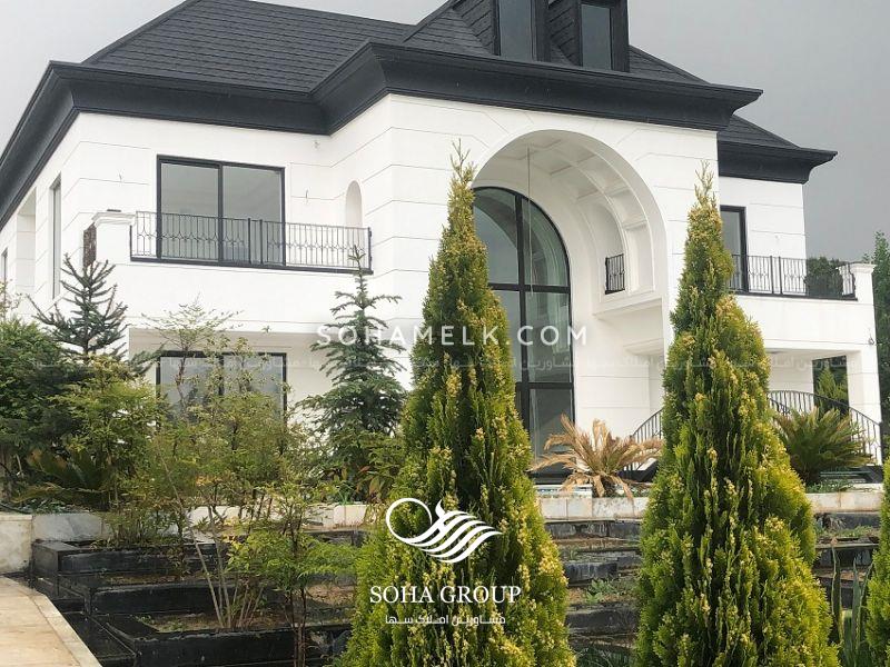 2200 متر باغ عمارت لاکچری و لوکس در شهرک ویلایی برند