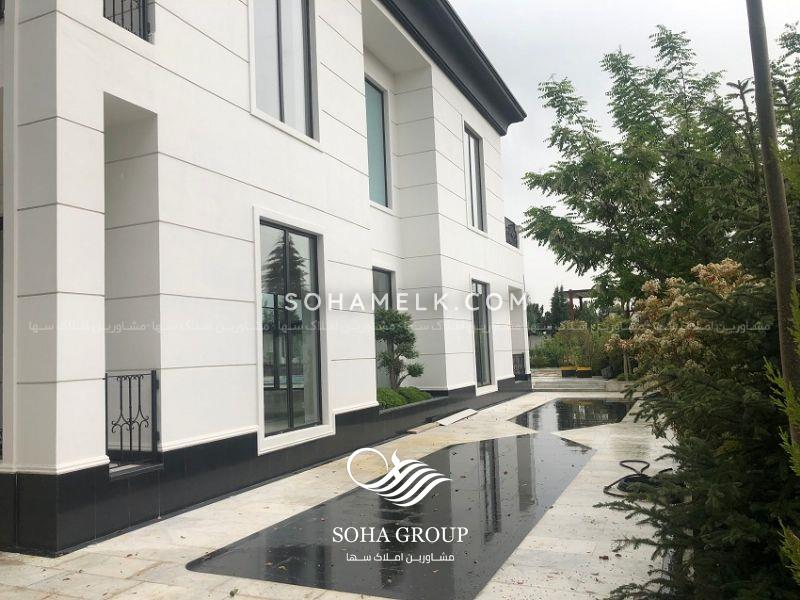 2200 متر باغ عمارت لاکچری و لوکس در شهرک ویلایی برند