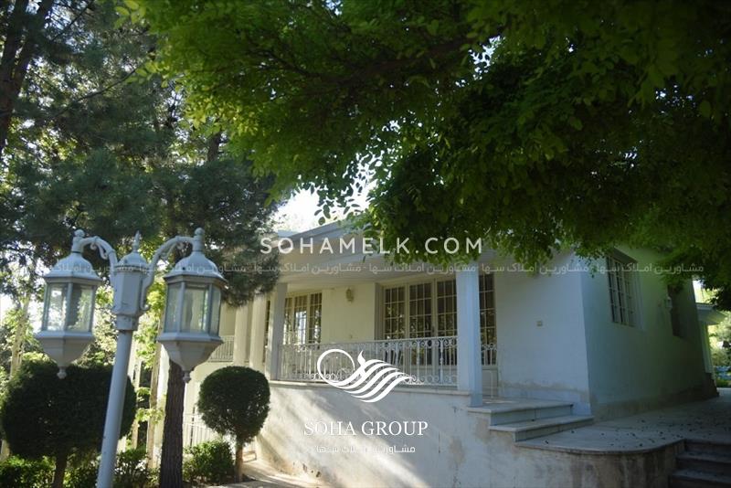 فروش باغ ویلای قدیمی در شهرک هیو نظر آباد کرج 