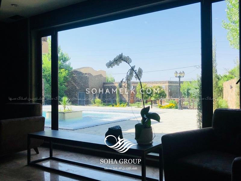 فروش باغ ویلای زیبا در شهرک زعفرانیه کرج 