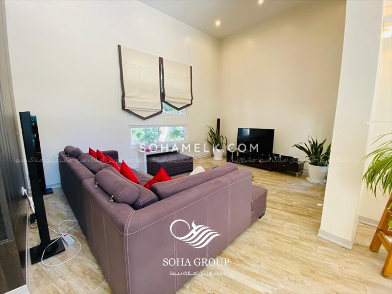 فروش لوکسترین و زیباترین باغ ویلای خوشنام ملارد