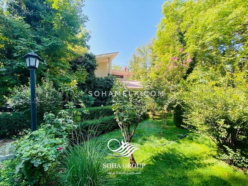 عمارتی زیبا و قدیمی در خوشنام ملارد