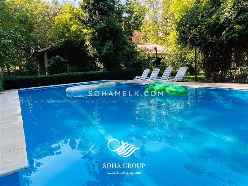 عمارتی زیبا و قدیمی در خوشنام ملارد