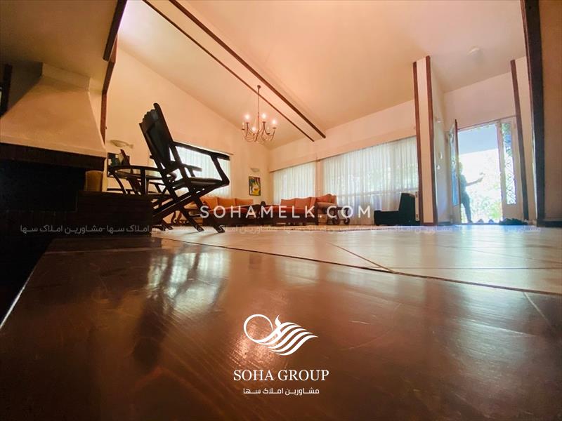 عمارتی زیبا و قدیمی در خوشنام ملارد