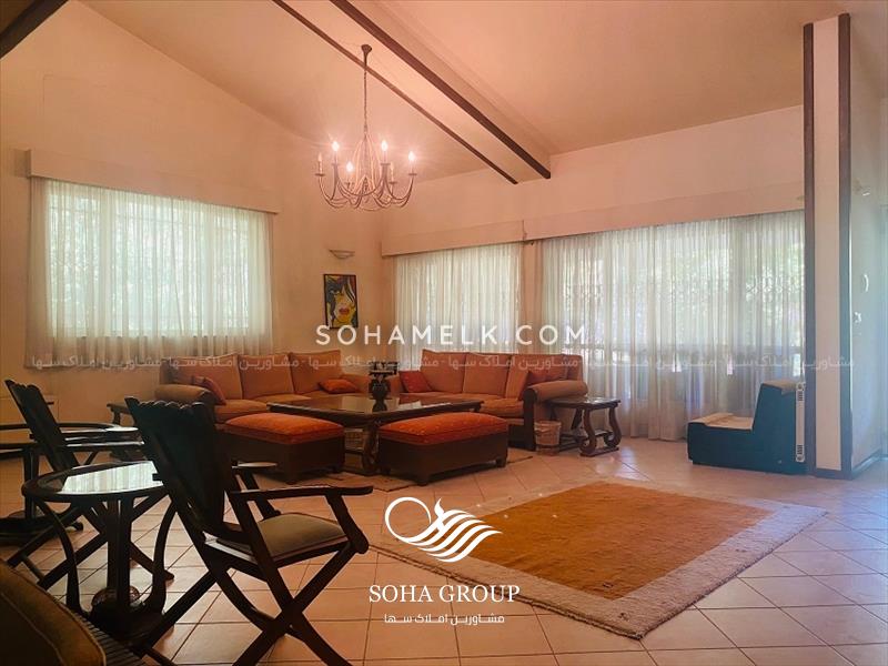 عمارتی زیبا و قدیمی در خوشنام ملارد