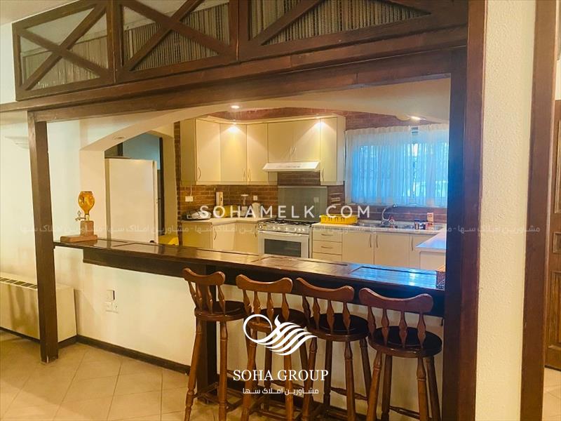 عمارتی زیبا و قدیمی در خوشنام ملارد