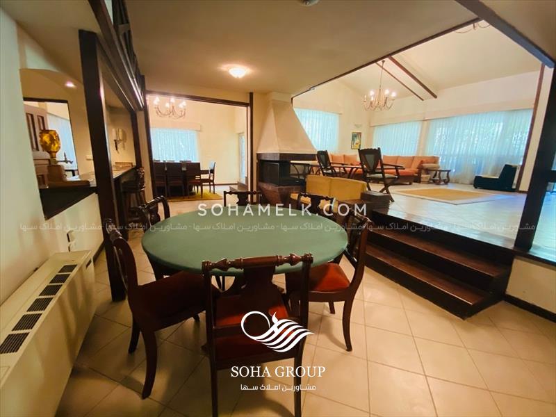 عمارتی زیبا و قدیمی در خوشنام ملارد