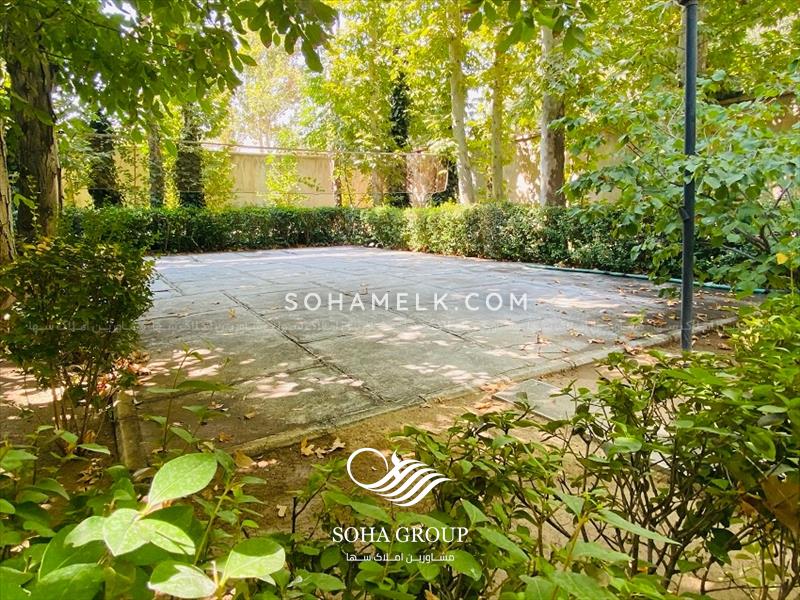 عمارتی زیبا و قدیمی در خوشنام ملارد