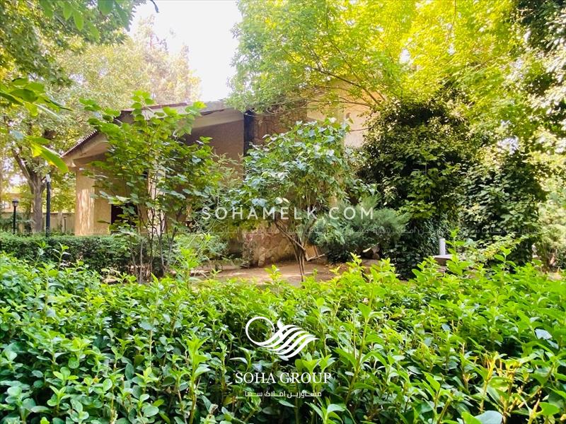 عمارتی زیبا و قدیمی در خوشنام ملارد