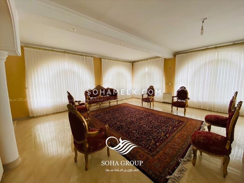 فروش باغ ویلای با اصالت با درختان کهن در محمدشهر کرج 