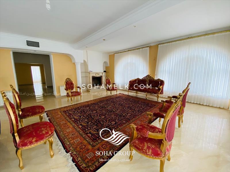 فروش باغ ویلای با اصالت با درختان کهن در محمدشهر کرج 