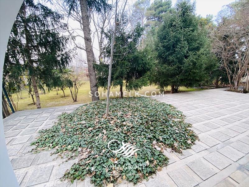 فروش باغ ویلای با اصالت با درختان کهن در محمدشهر کرج 