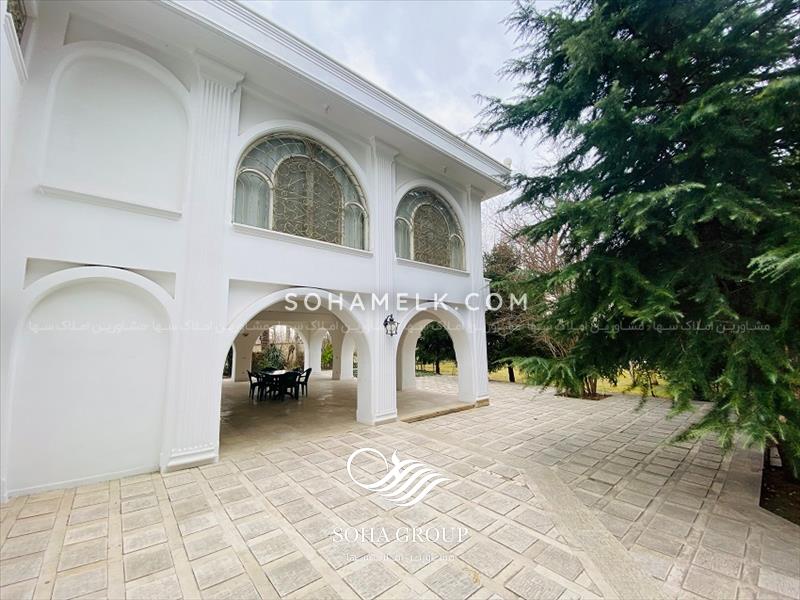 فروش باغ ویلای با اصالت با درختان کهن در محمدشهر کرج 