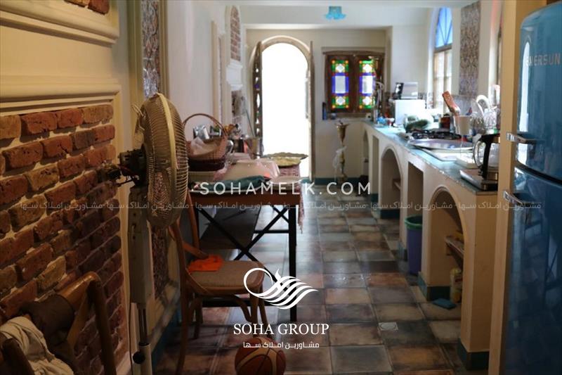 عمارتی عیانی و لاکچری در قلب شهریار 