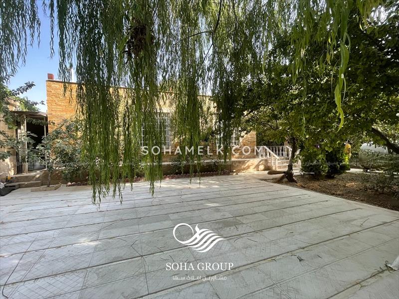 فروش باغ ویلا 1000 متری واقع در مجموعه ویلایی  در لم اباد ملارد 