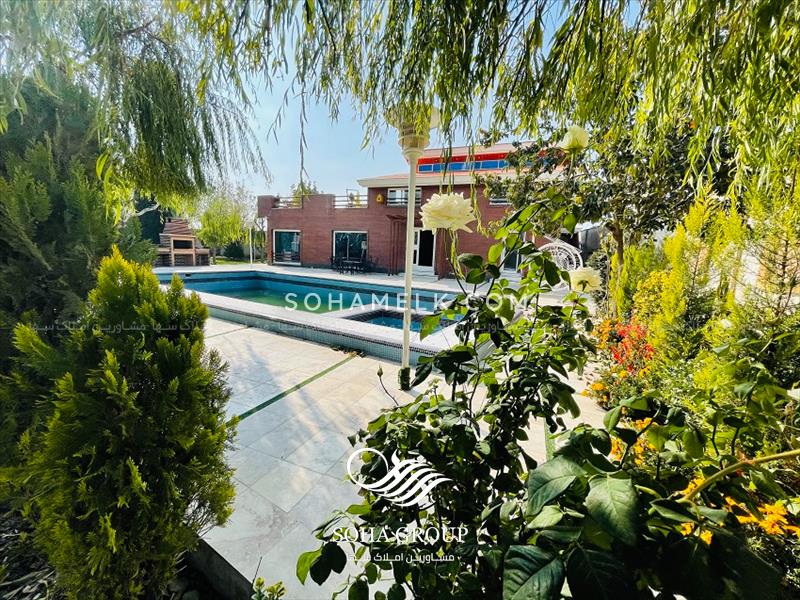 2700 متر باغ ویلا با محوطه بسیار دلنشین در فردوسیه شهریار 