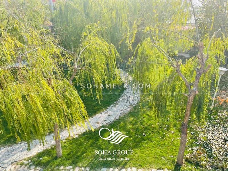 2700 متر باغ ویلا با محوطه بسیار دلنشین در فردوسیه شهریار 