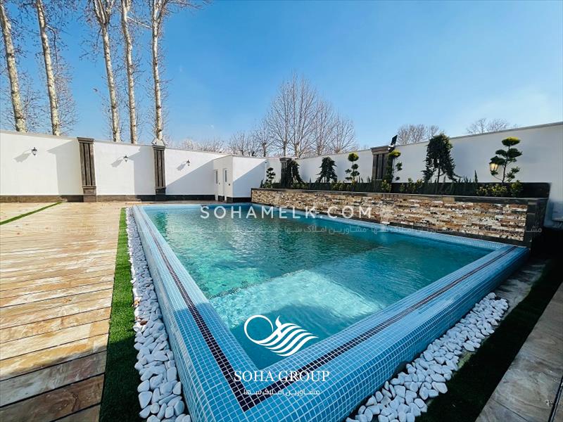 1100 متر باغ ویلا  لوکس و  نوساز در محمدشهر