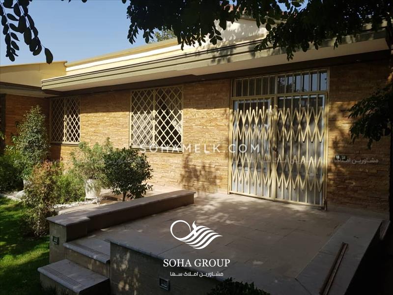 1280 متر باغ ویلای بازسازی شده در شهرک خانه کرج