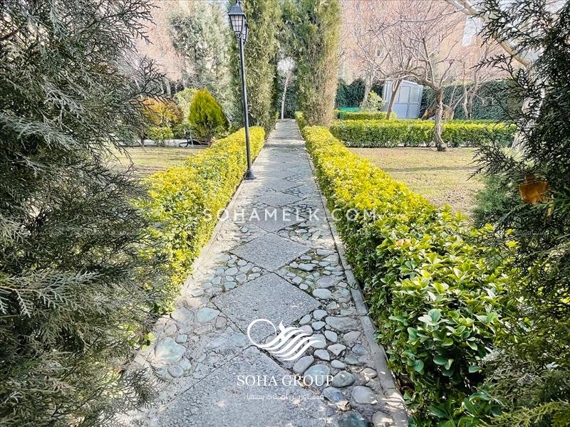 1280 متر باغ ویلای بازسازی شده در شهرک خانه کرج