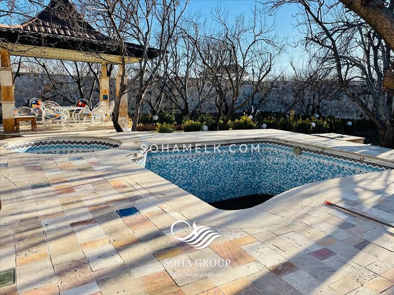 1550 متر باغ ویلا مشجر داخل شهرک ویلایی واقع در کردزار شهریار