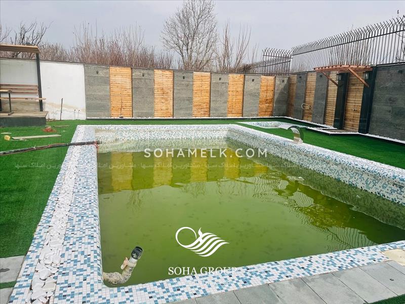 2200 متر باغ ویلا ی لوکس در  دهکده ویلای کردزار شهریار 