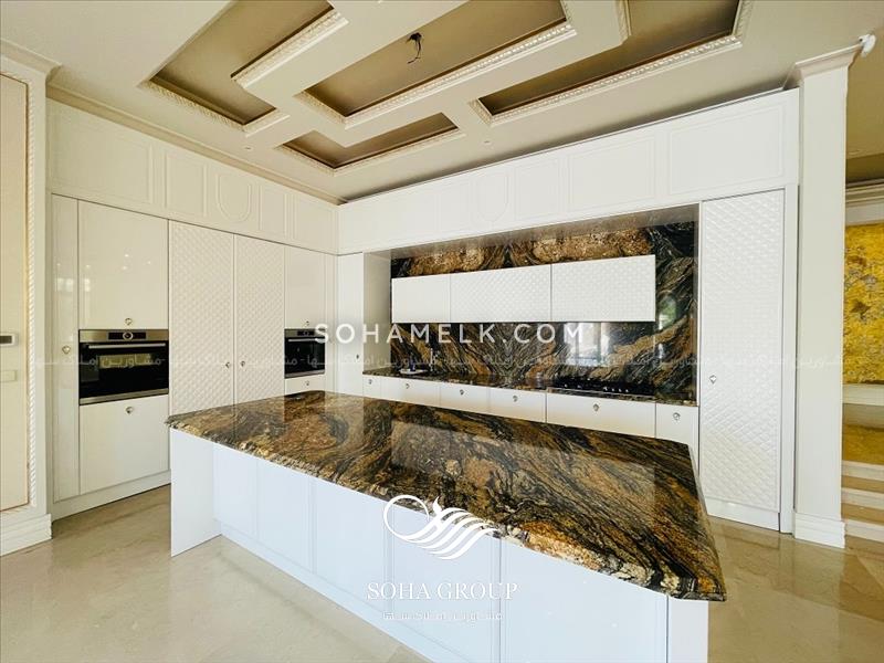 1400متر باغ ویلای فوق العاده زیبا با طراحی  کلاسیک در شهریار