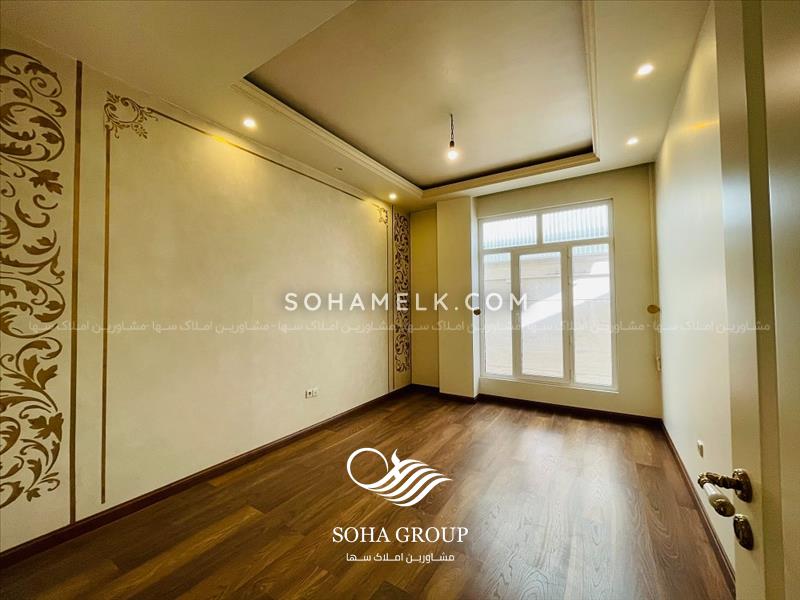 1400متر باغ ویلای فوق العاده زیبا با طراحی  کلاسیک در شهریار