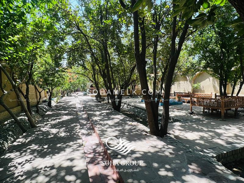 1100متر باغ ویلا سنتی و زیبا در وحیدیه شهریار