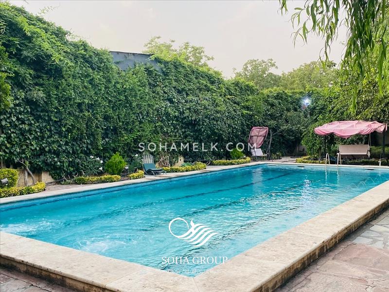 رهن و اجاره سالانه  4600 متر باغ ویلا فوق العاده سرسبزو زیبا درمحمدشهر کرج