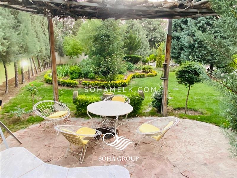 رهن و اجاره سالانه  4600 متر باغ ویلا فوق العاده سرسبزو زیبا درمحمدشهر کرج