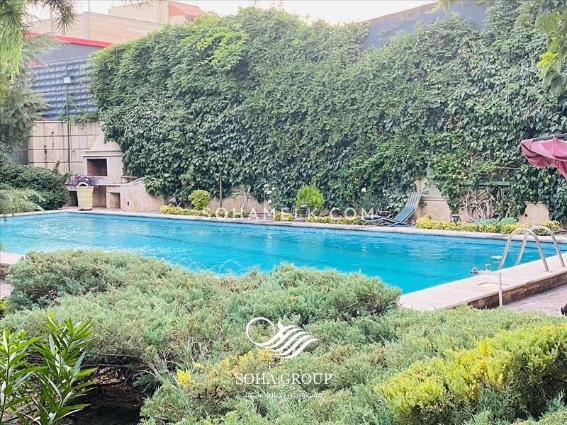 رهن و اجاره سالانه  4600 متر باغ ویلا فوق العاده سرسبزو زیبا درمحمدشهر کرج