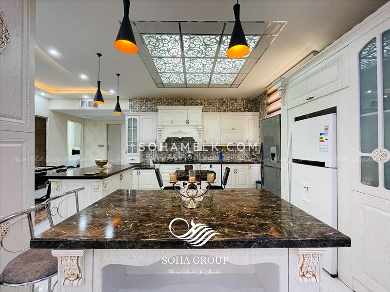 1135متر باغ ویلا کلاسیک و سرسبز درصفادشت