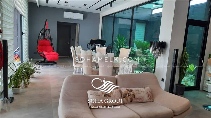 فروش585متر باغ ویلا مدرن در چهارباغ کرج