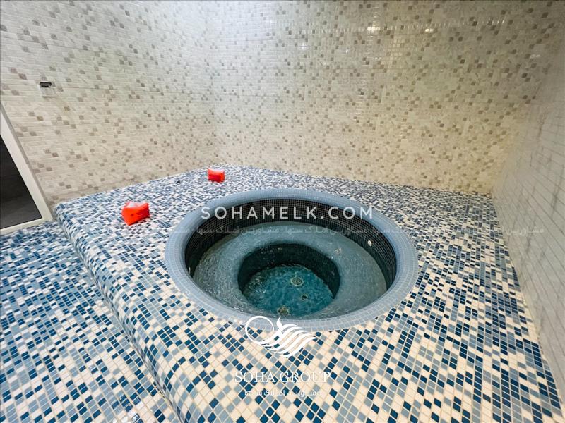 700متر باغ ویلا کلاسیک در لم آباملارد