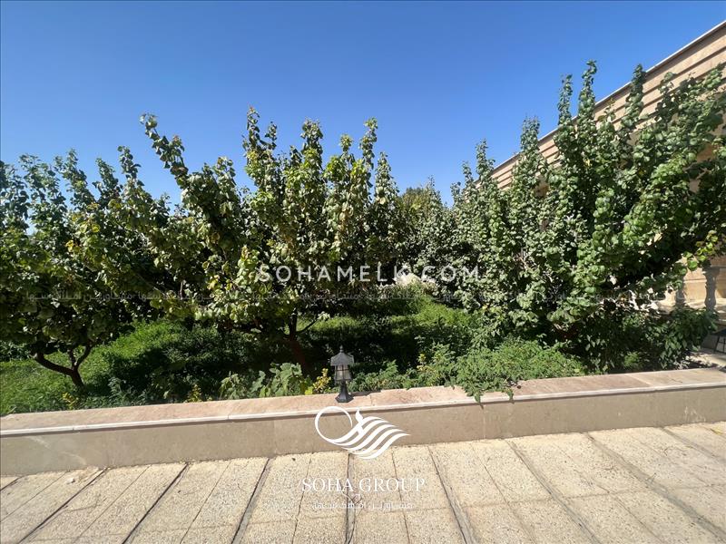 425متر باغ ویلا کلاسیک در لم آبادملارد
