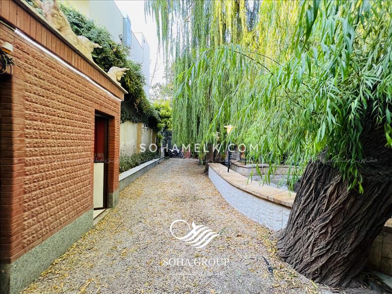 رهن واجاره سالیانه باغ ویلا600متری دربهترین لوکیشن شهریار